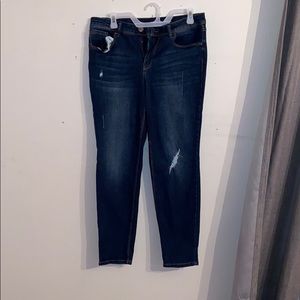 Women’s jeans never worn before